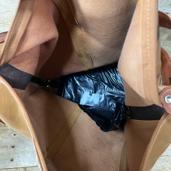 Alexander Julian Tan Bag - Picture 6 of 7